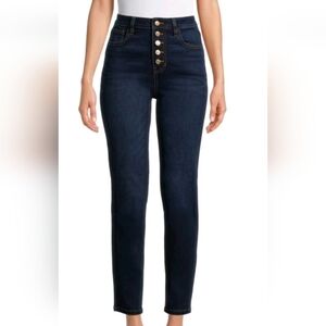 No Boundaries High Rise Skinny Fit Dark  Jeans with 5 Button Closure
